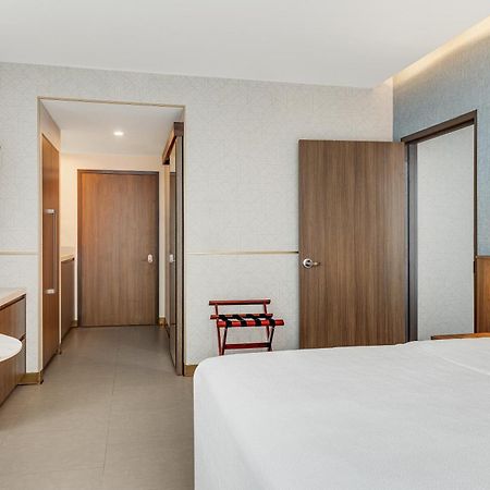 Hilton Garden Inn San Jose Airport City Mall Alajuela Exterior photo